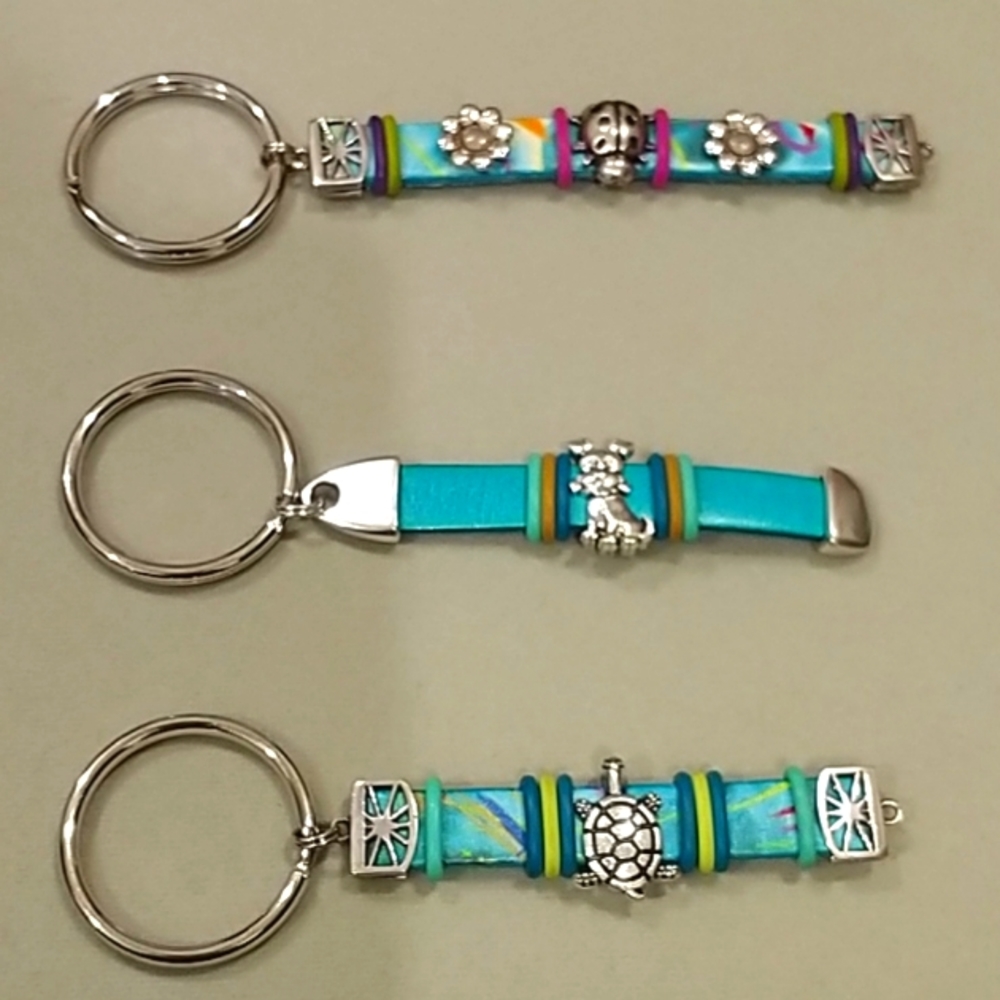 3 to 4 inch keychain